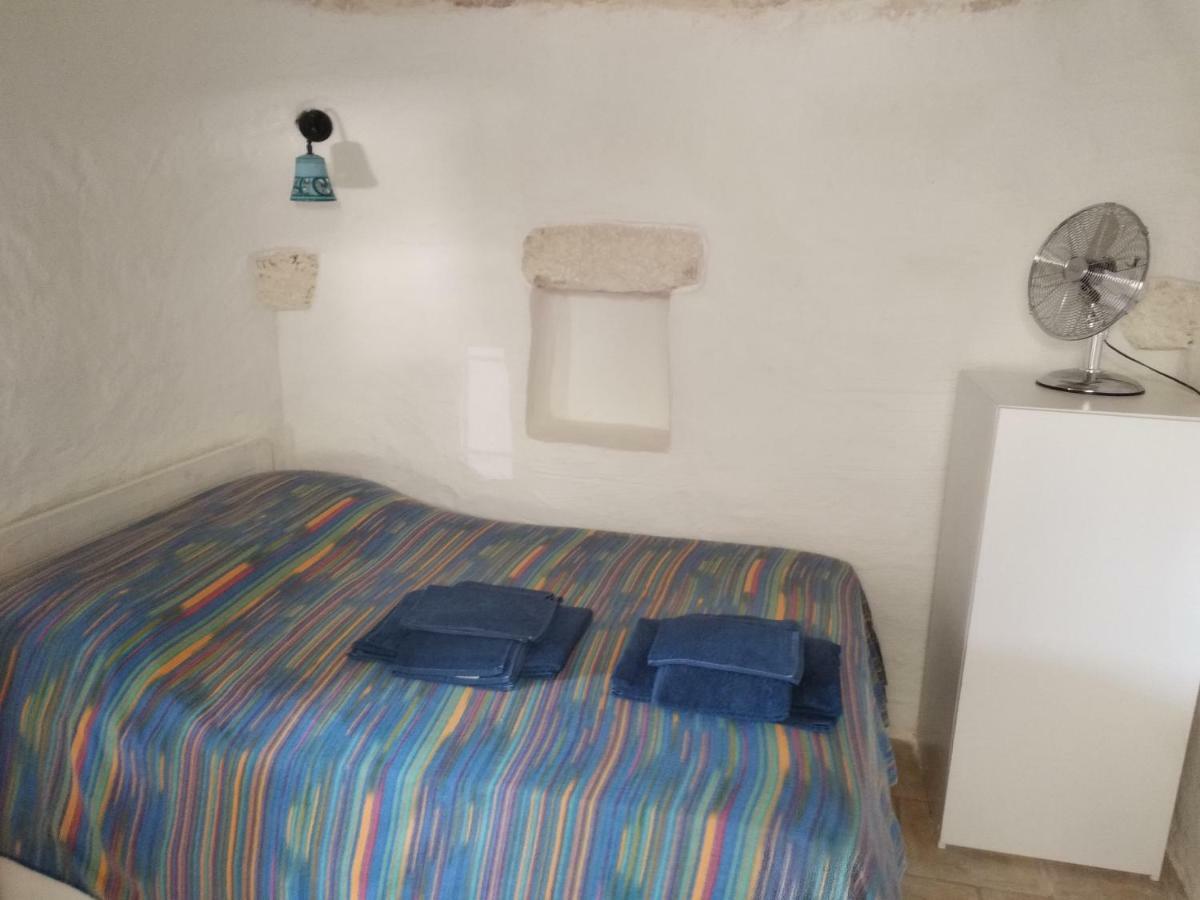 Apartament Piccolo Trullo Ostunese Le Jardin De Sophie' Ostuni Zewnętrze zdjęcie